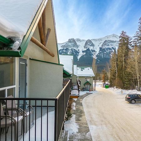 Banff Woods Lodge Canmore Dış mekan fotoğraf