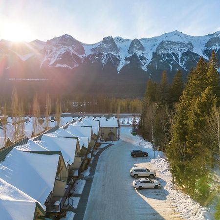 Banff Woods Lodge Canmore Dış mekan fotoğraf