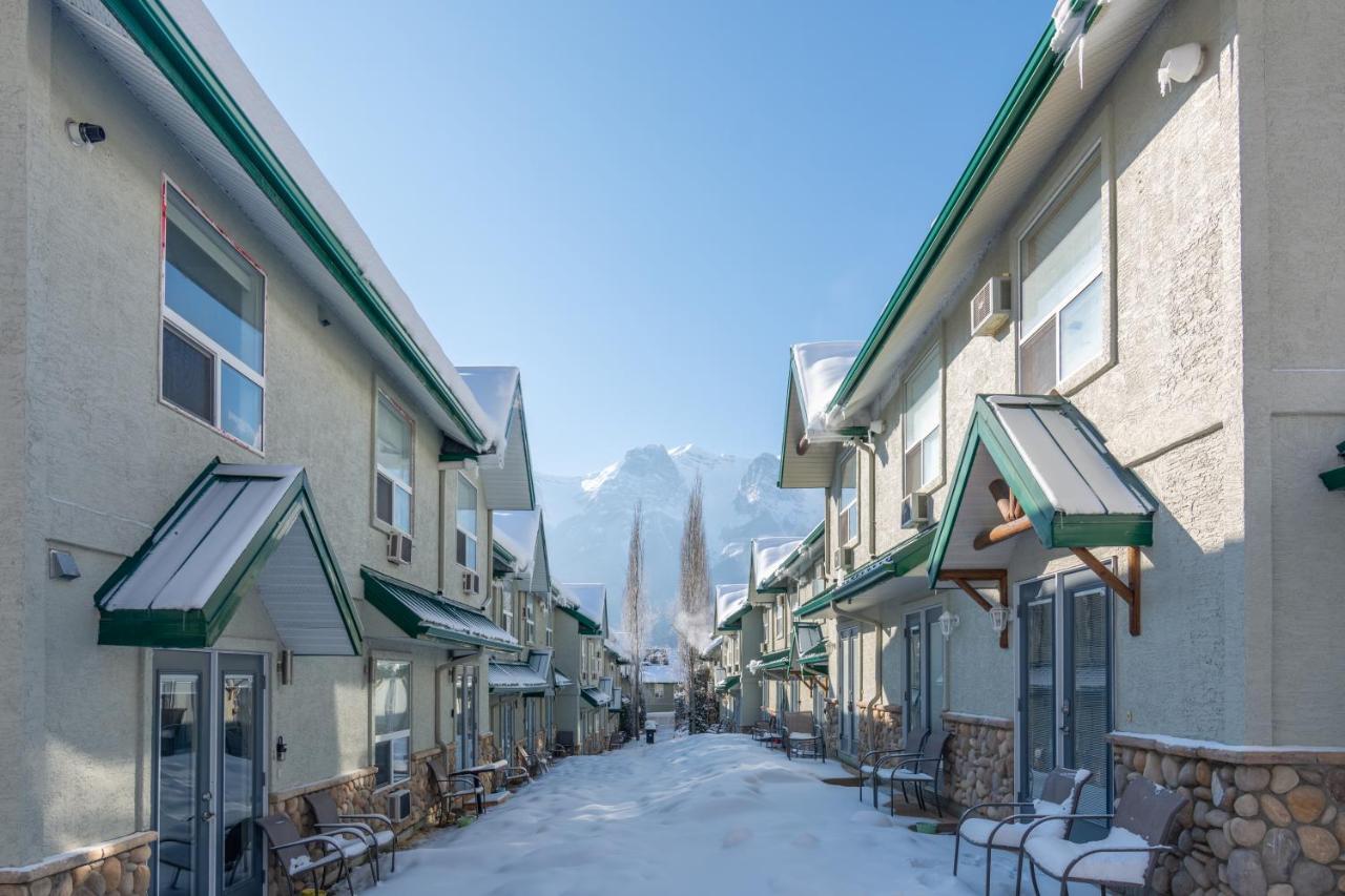 Banff Woods Lodge Canmore Dış mekan fotoğraf