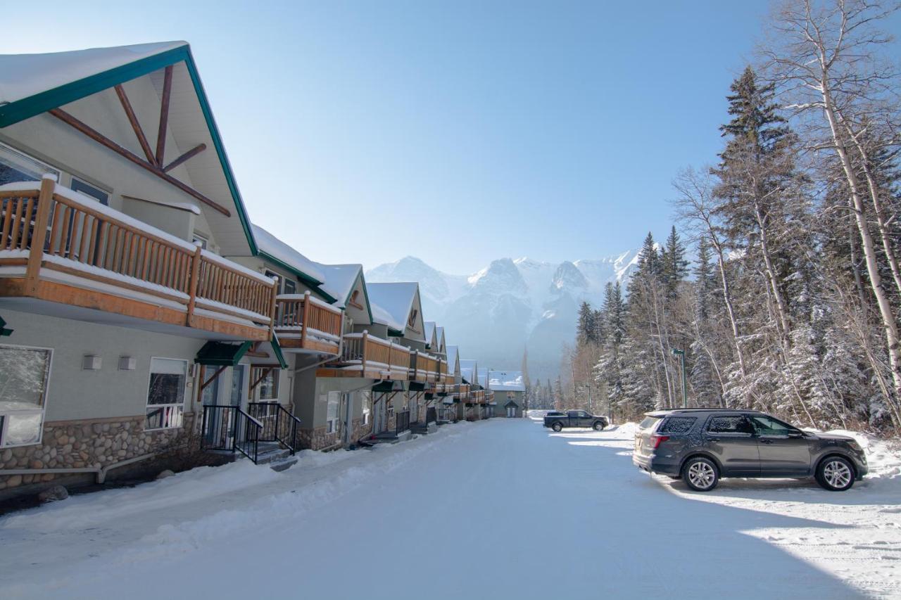 Banff Woods Lodge Canmore Dış mekan fotoğraf