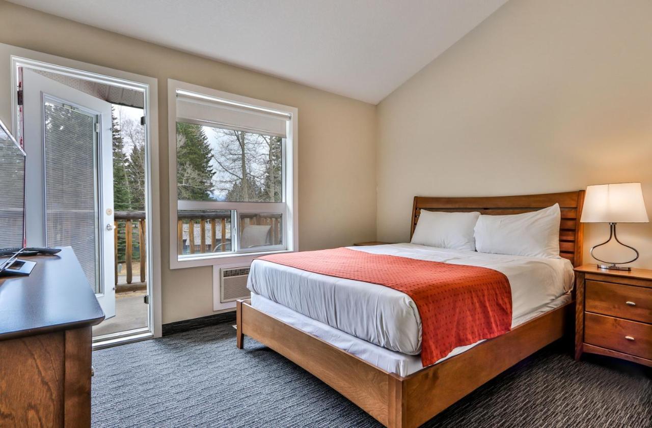 Banff Woods Lodge Canmore Dış mekan fotoğraf