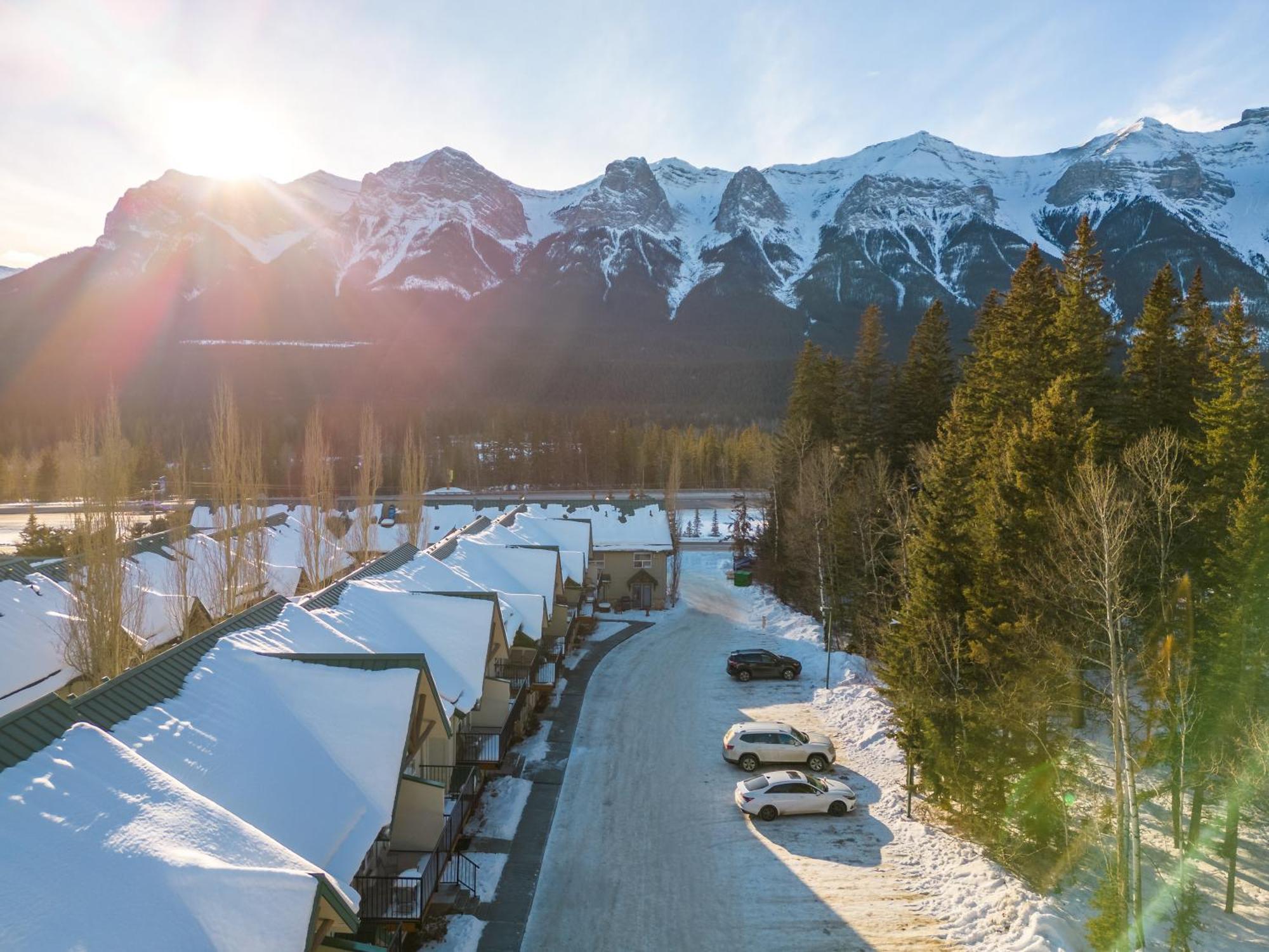 Banff Woods Lodge Canmore Dış mekan fotoğraf