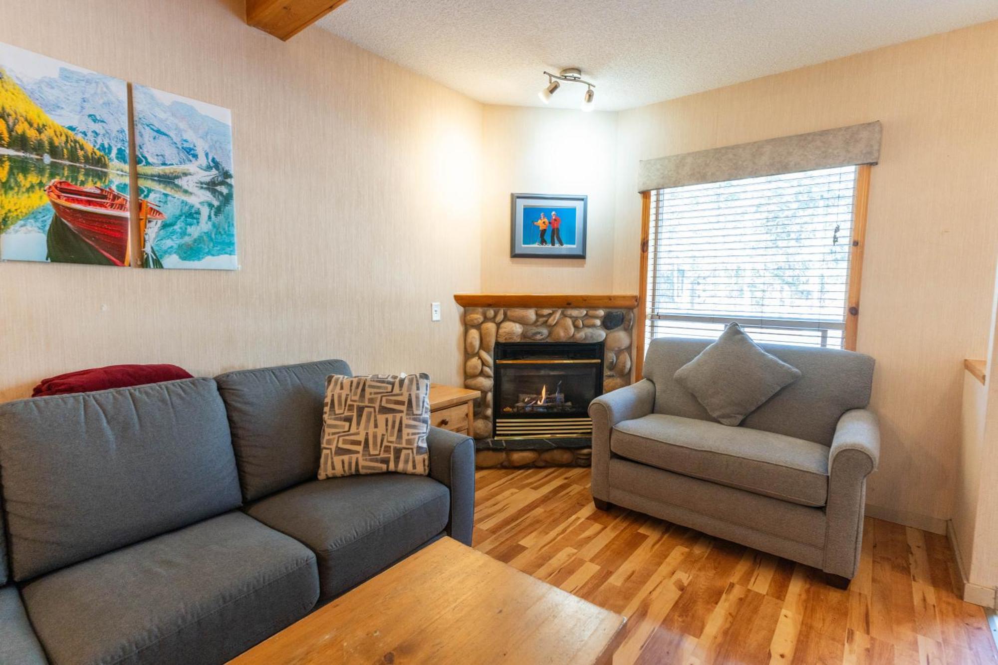 Banff Woods Lodge Canmore Dış mekan fotoğraf